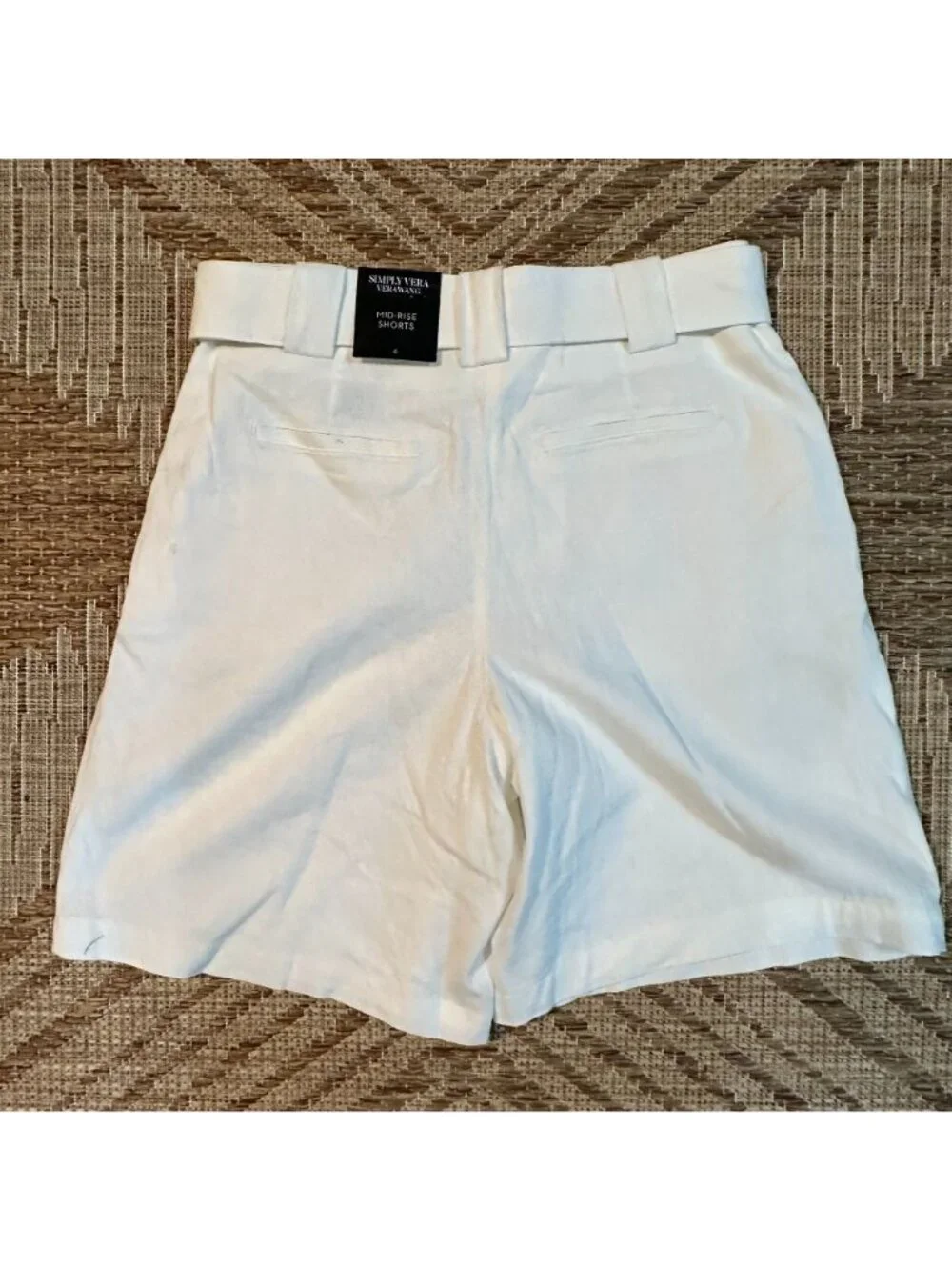 NWT Simply Vera Vera Wang Womens White Linen Blend Belted Mid-Rise Shorts Size 6
